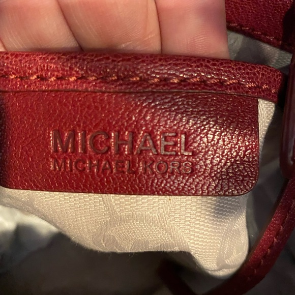 NWT Michael Kors Hamilton Large in Claret - Picture 7 of 12